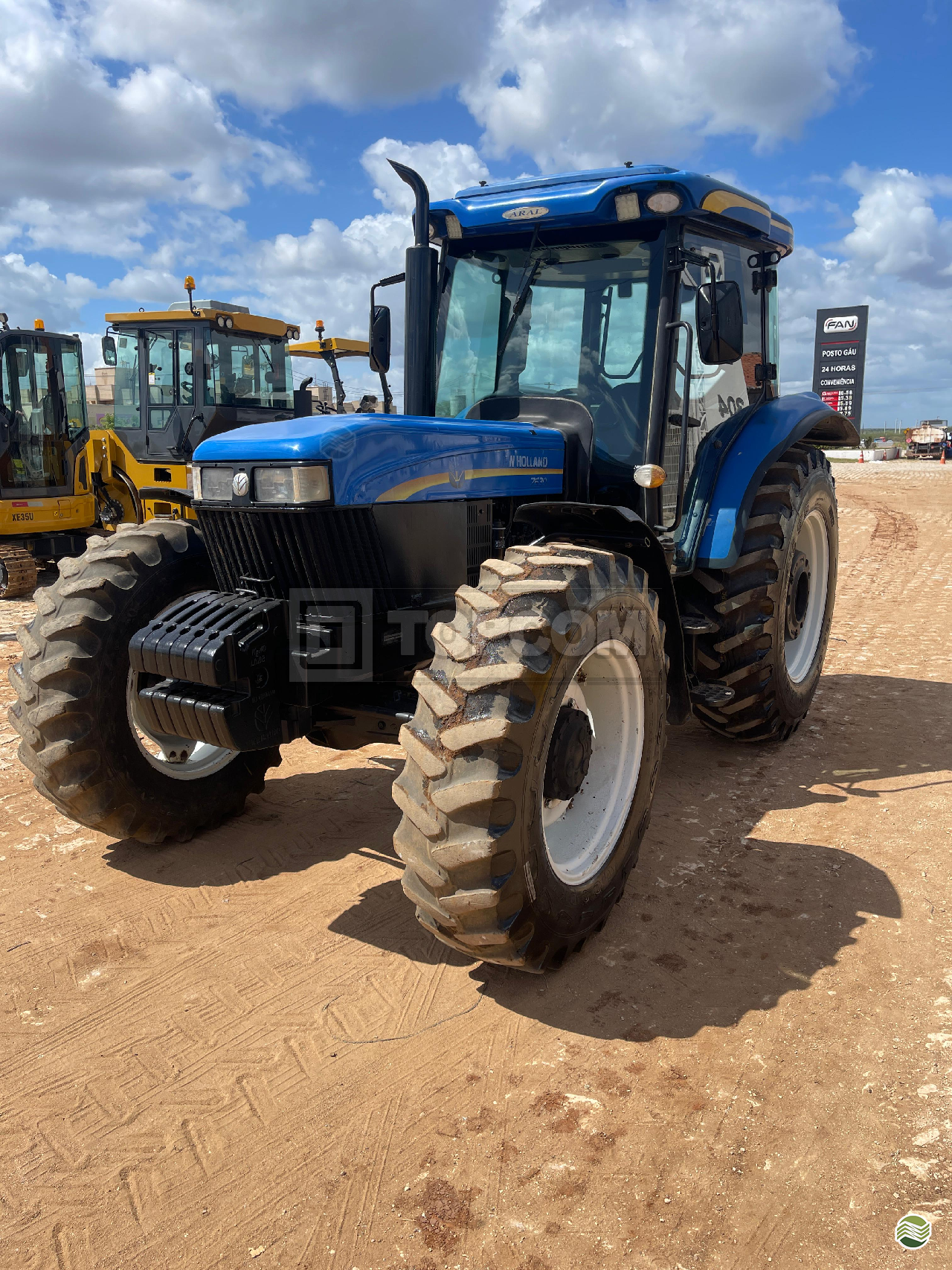 TRATOR NEW HOLLAND NEW 7630 Tração 4x4 Topcom Máquinas - XCMG MOSSORO RIO GRANDE DO NORTE RN